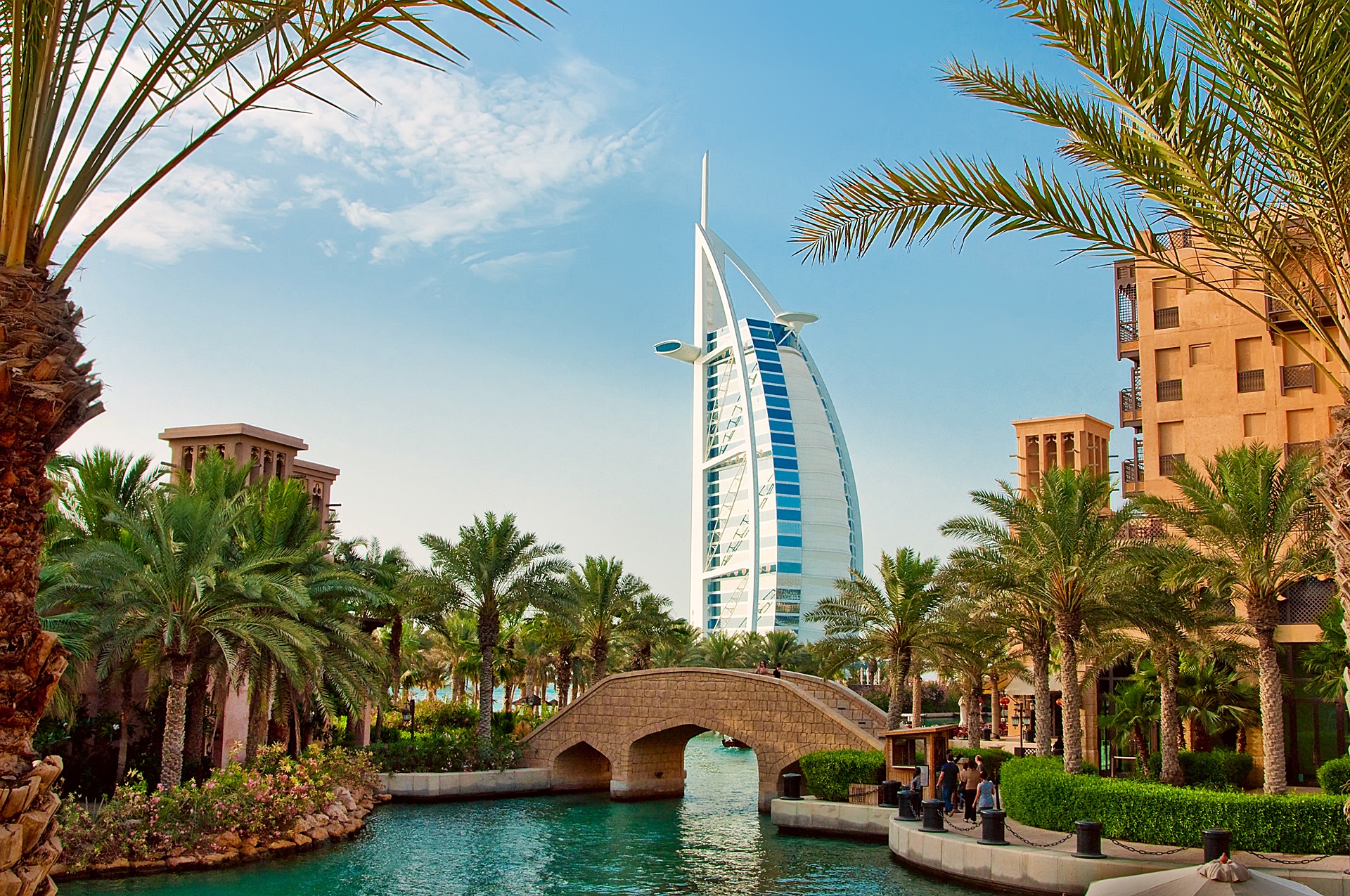 Emiratos Árabes Unidos | LAT.40