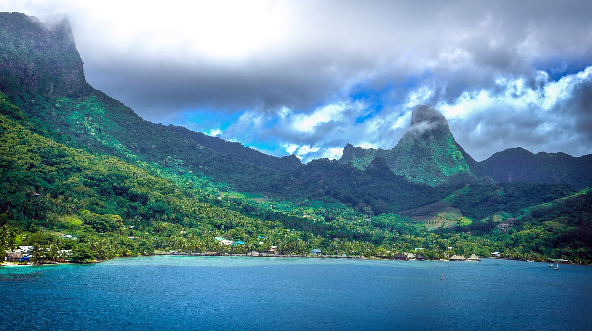 Tahiti | LAT.40