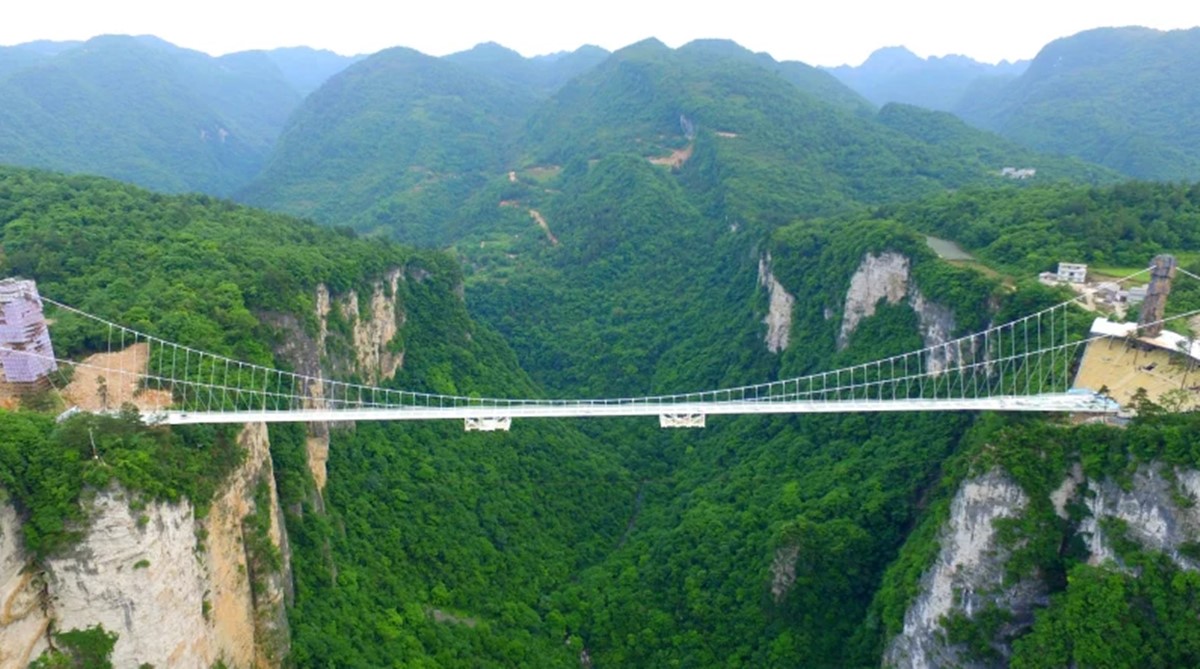 Zhangjiajie | LAT.40