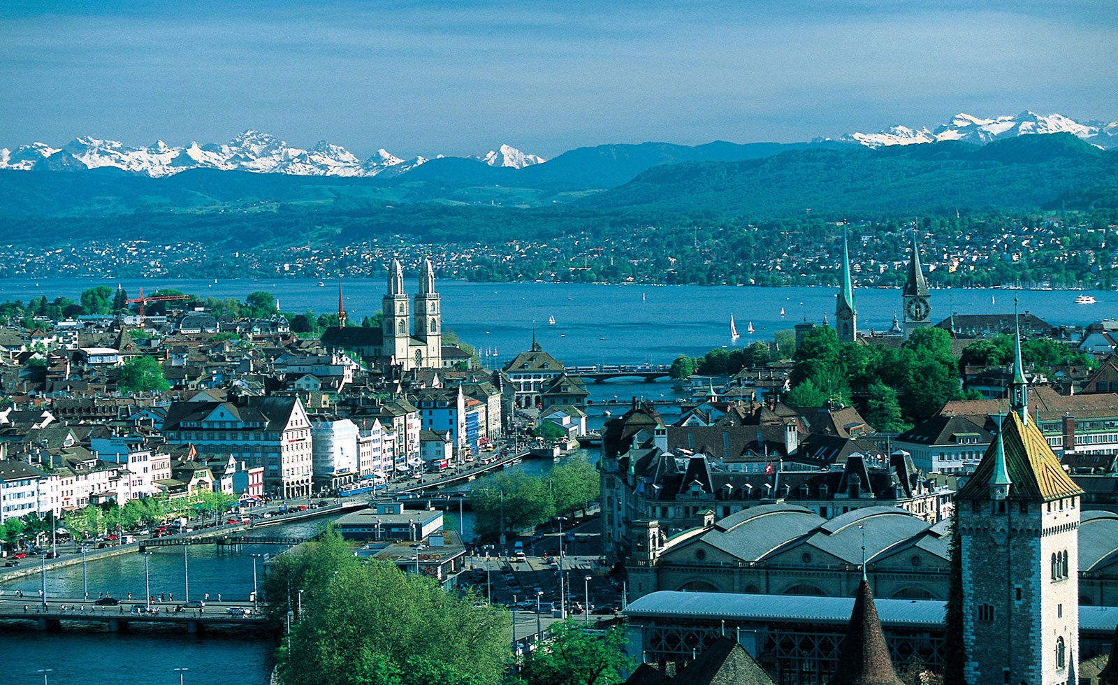 Zurich | LAT.40