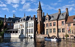 Brujas | LAT.40