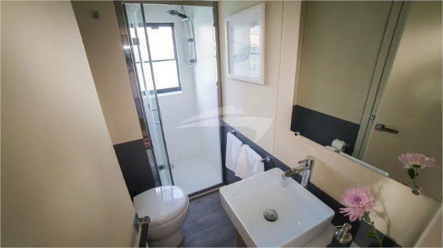 Over Reef Yate Privado en Maldivas