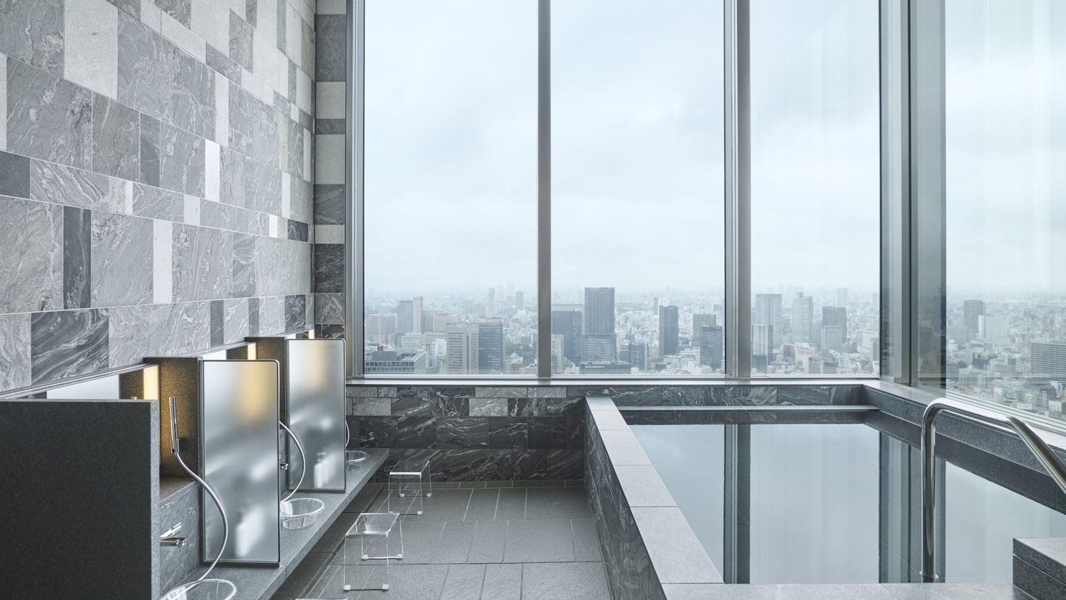 Four Seasons Hotel Tokyo at Otemachi en Tokio