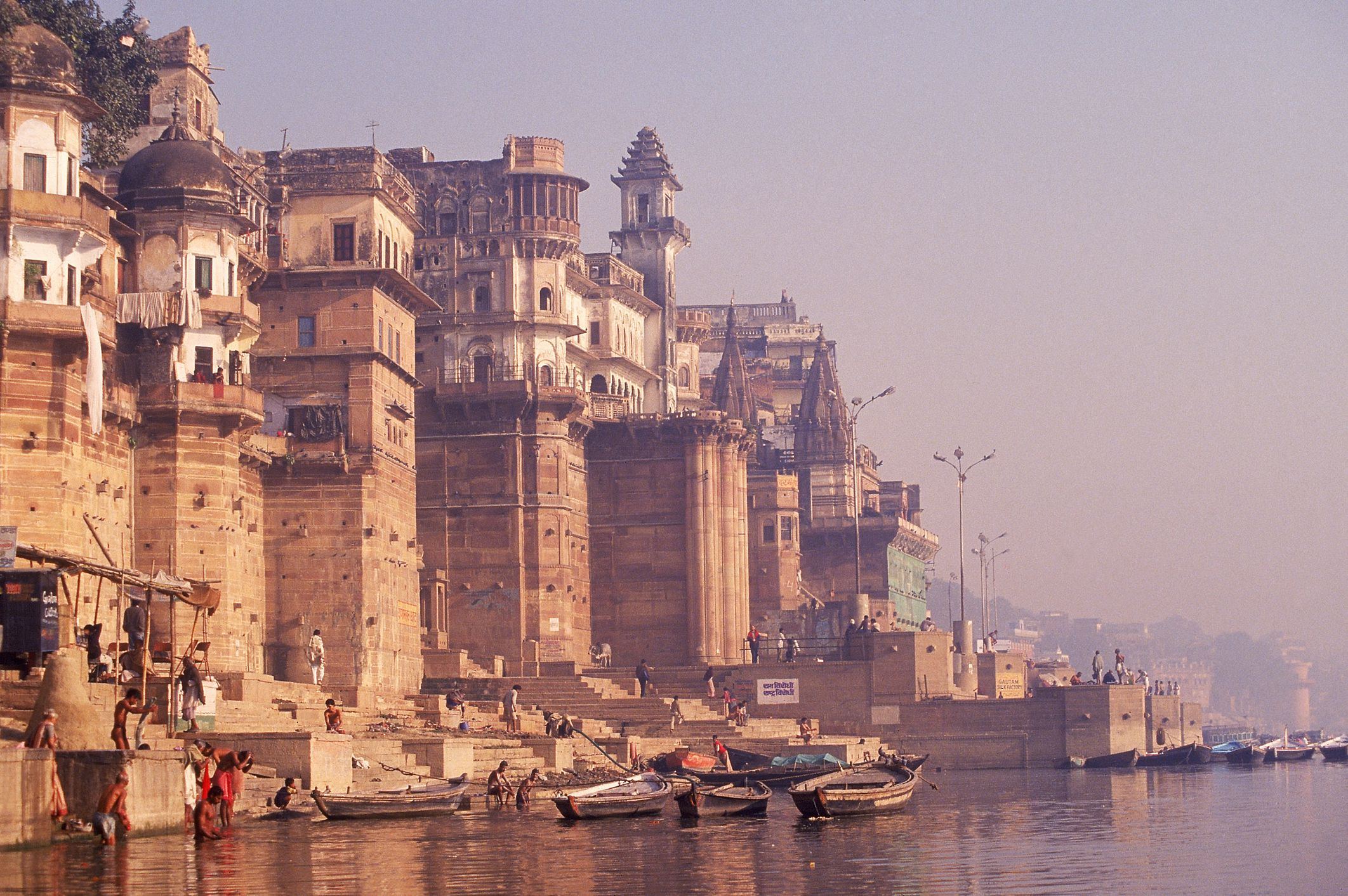Varanasi | LAT.40