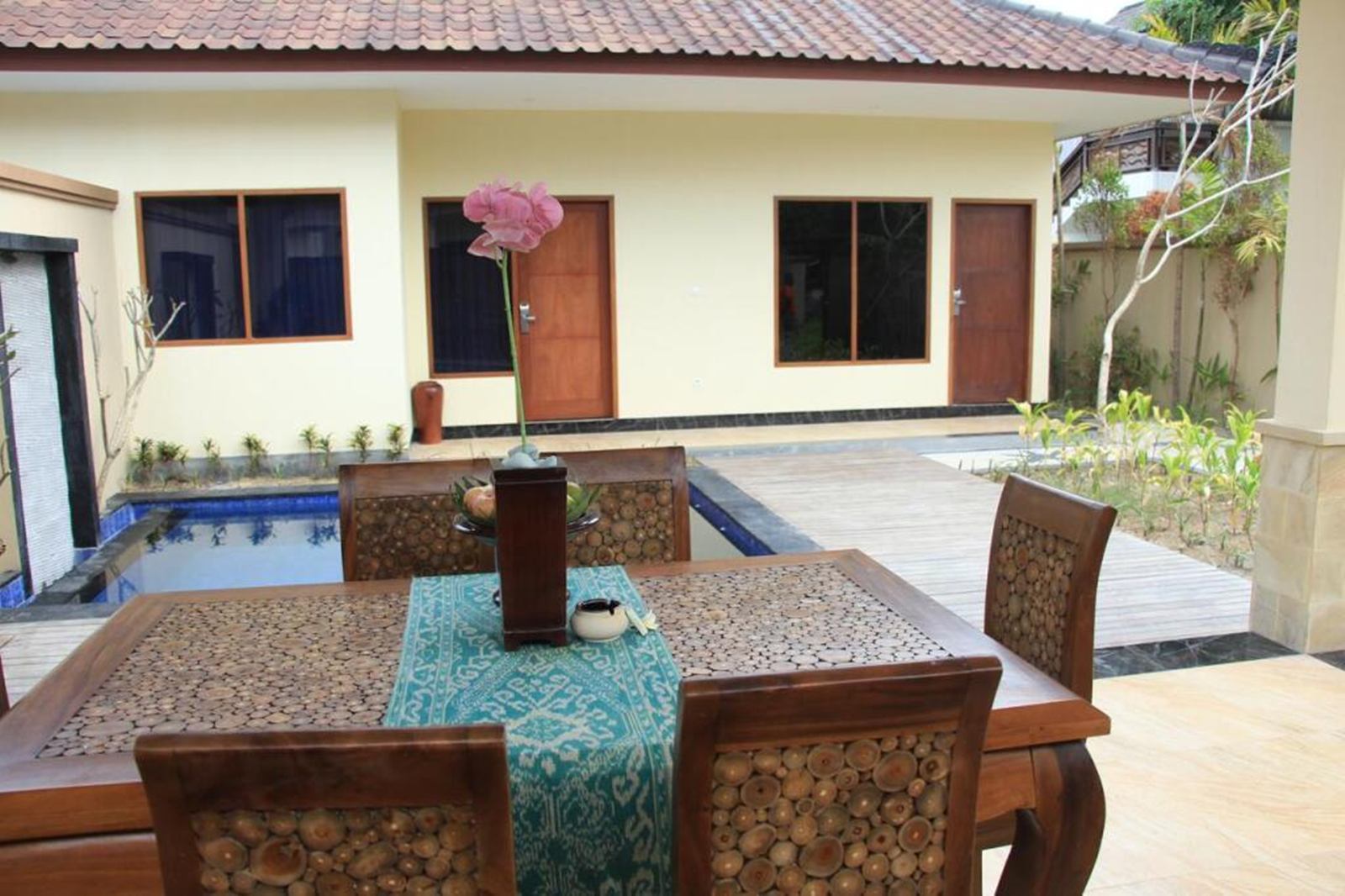 Hotel Ombak Sunset en Islas Gili