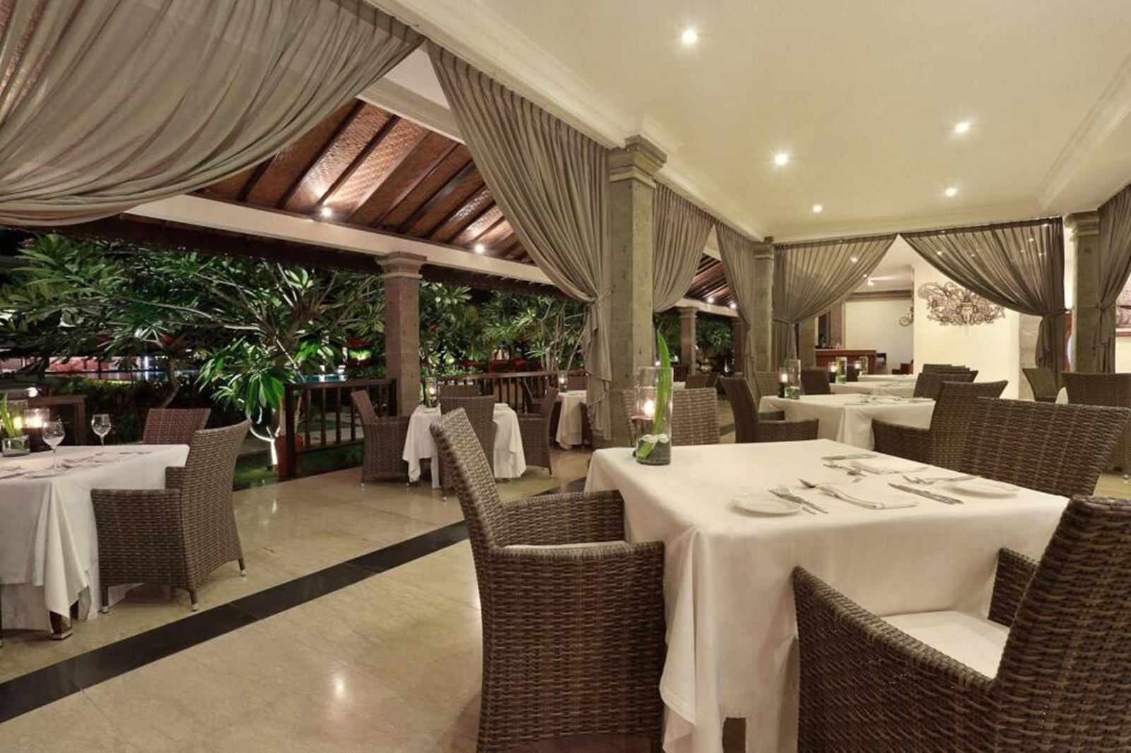 Hotel Ombak Sunset en Islas Gili