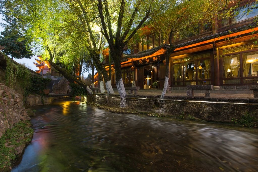 Lijiang Hotel JunBoXuan en su destino