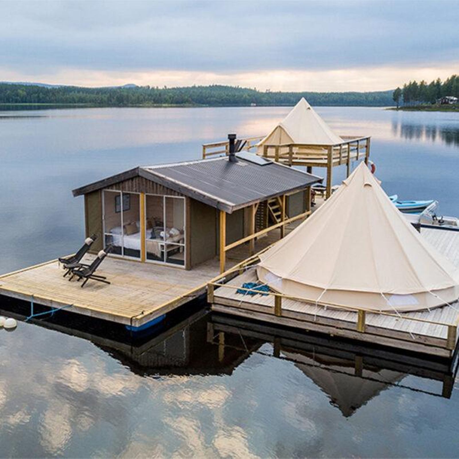 Aurora Safari Camp  en lulea