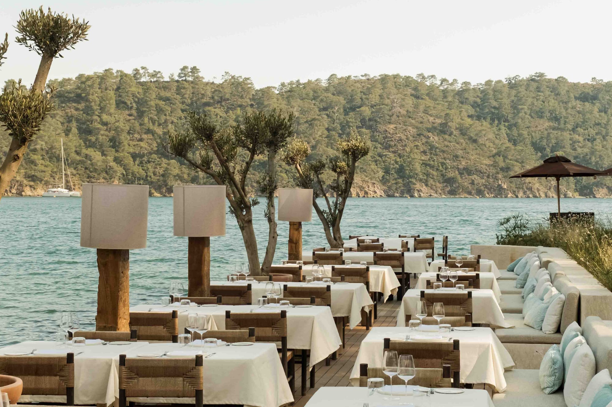 Ahama living dining ege