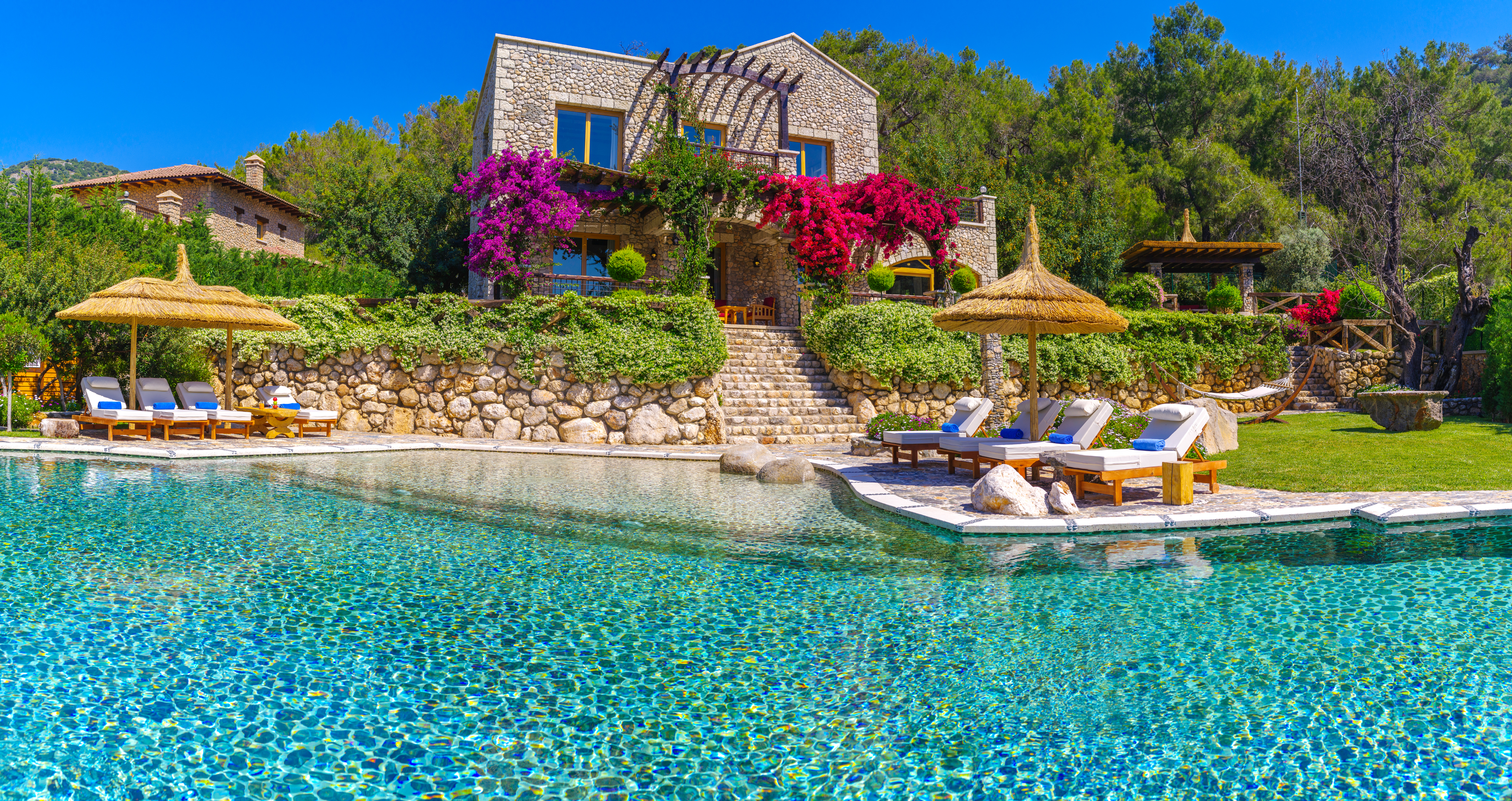 Villa gemile stone villa private pool garden