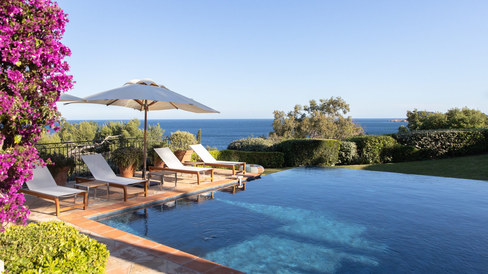 Lrr accomodation villa 4 bygregoiregardette 2877 bd