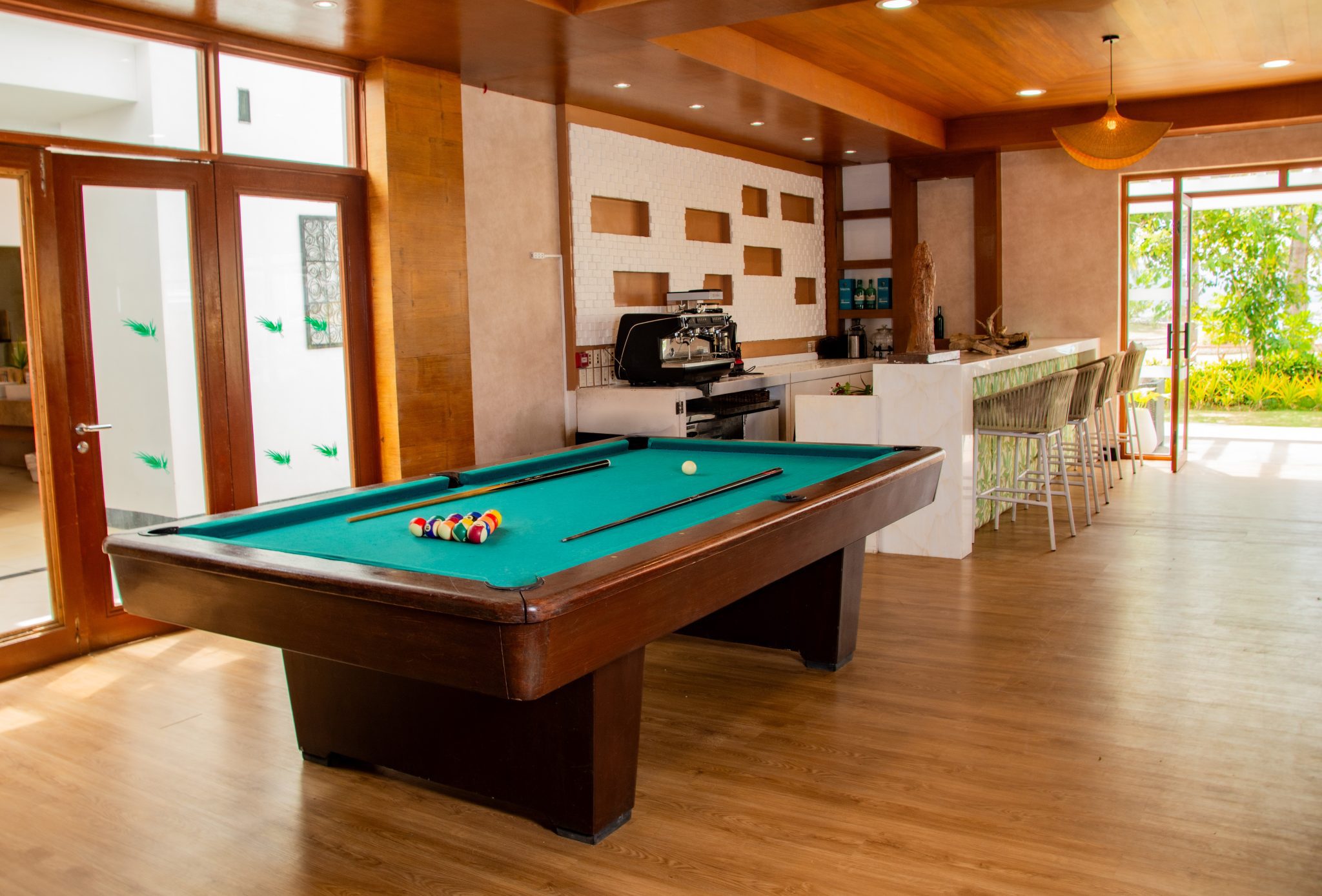 Billiards 07 2048x1388 jpg