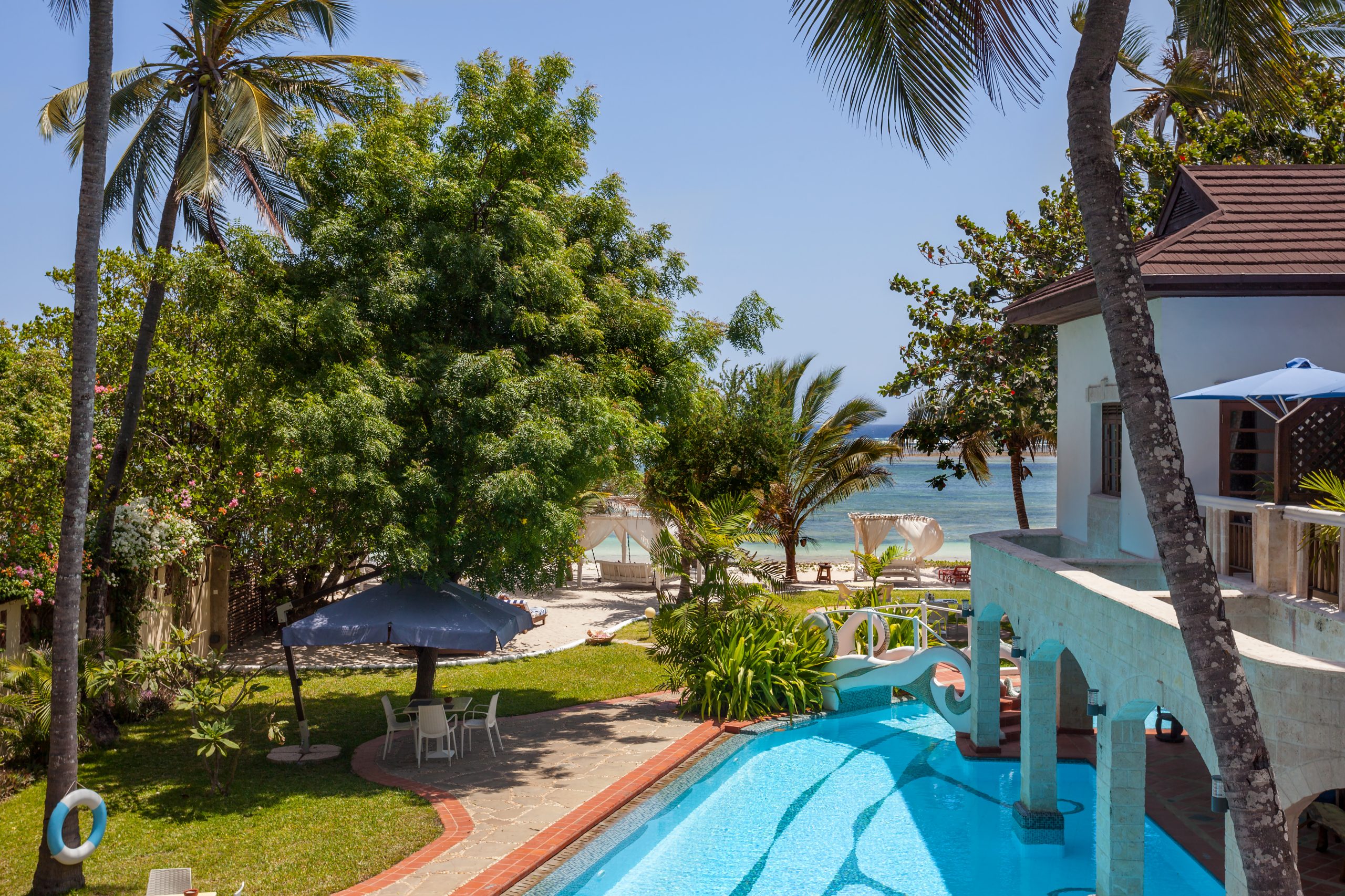 The Maji Beach Boutique Hotel | LAT.40