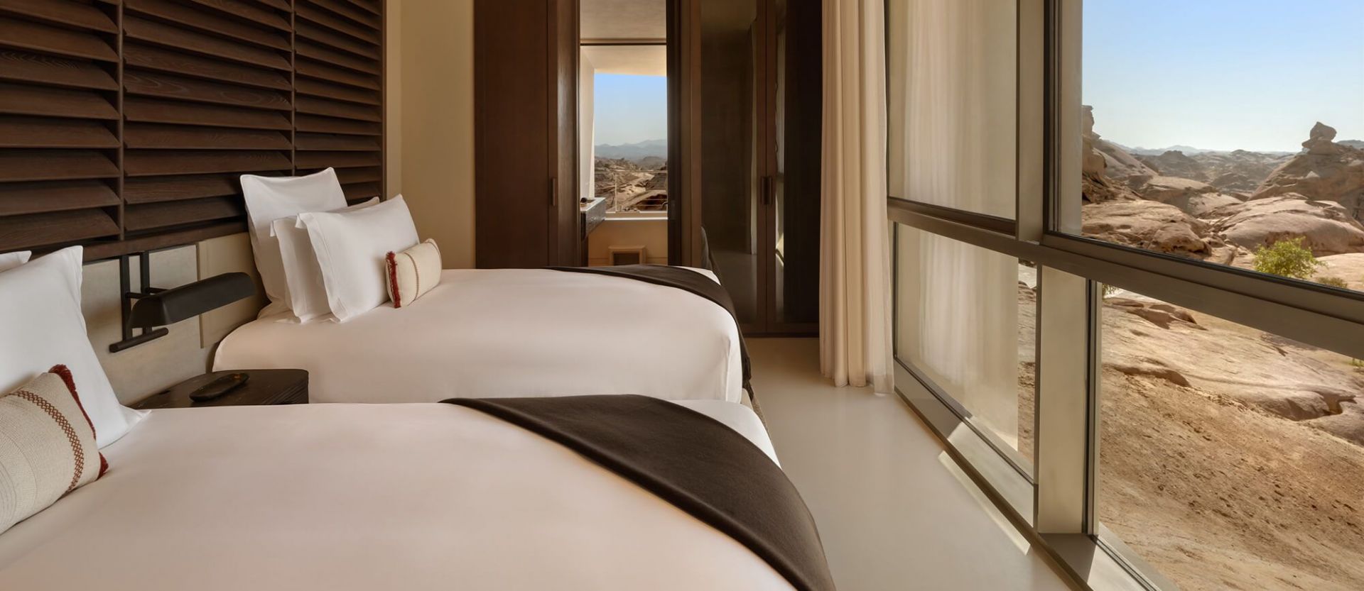 Desert Rock Resort en mar rojo
