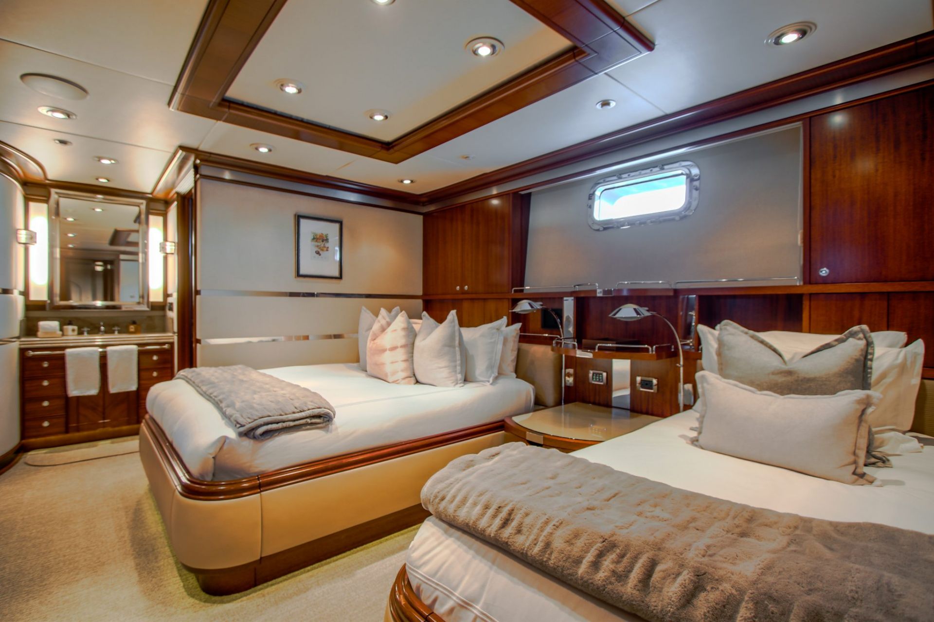 M/Y Triton en Canada