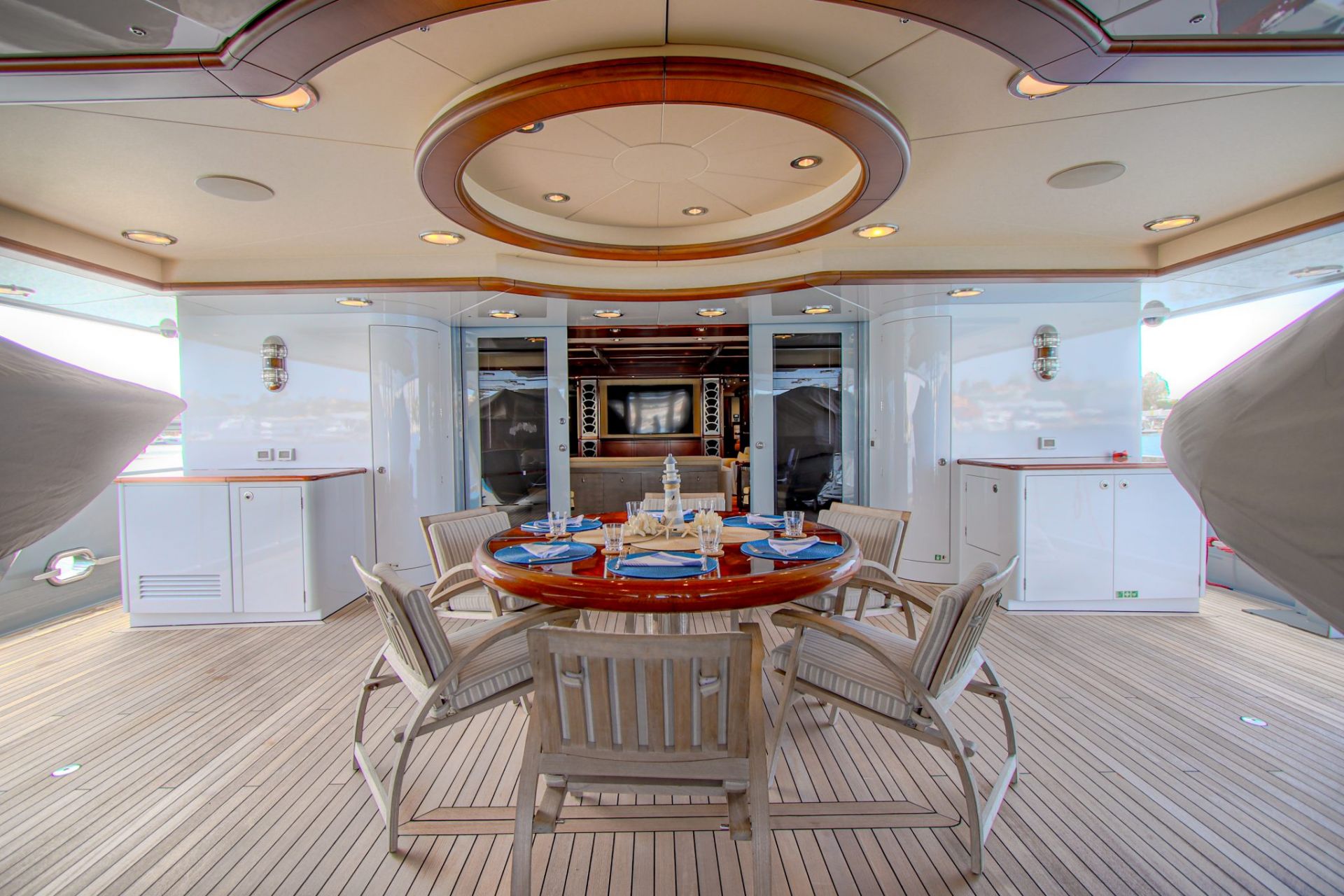M/Y Triton en Canada