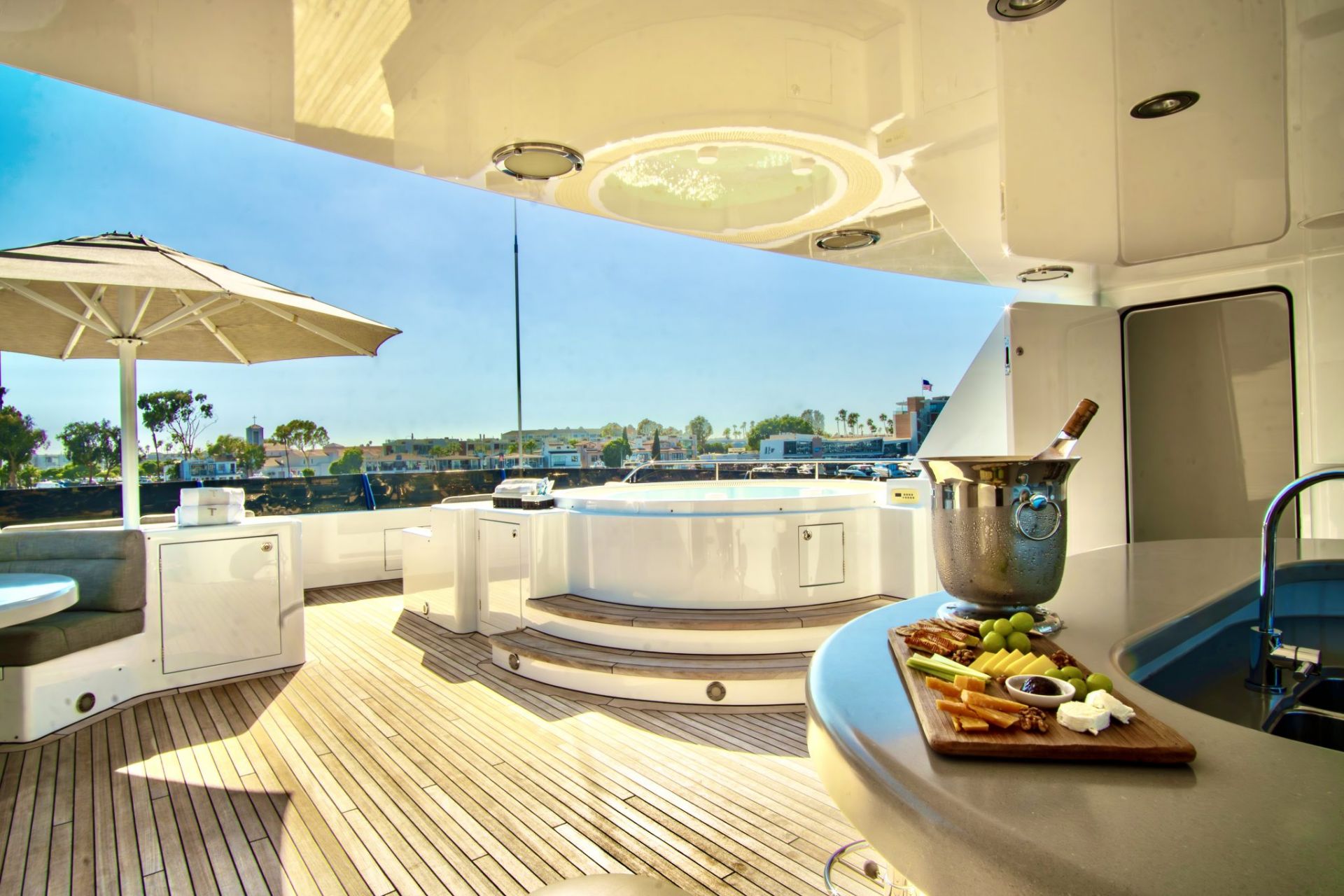 M/Y Triton en Canada
